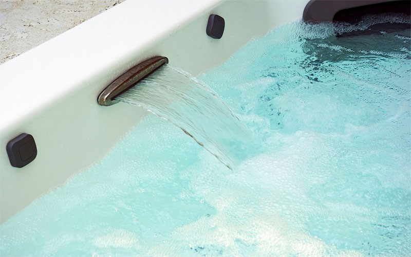 热水浴缸消毒剂