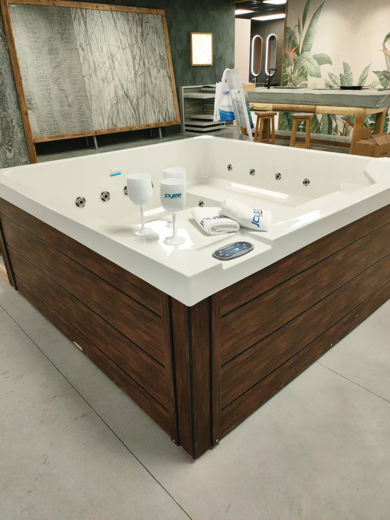 aa009e937bf16816def3b361462c283a