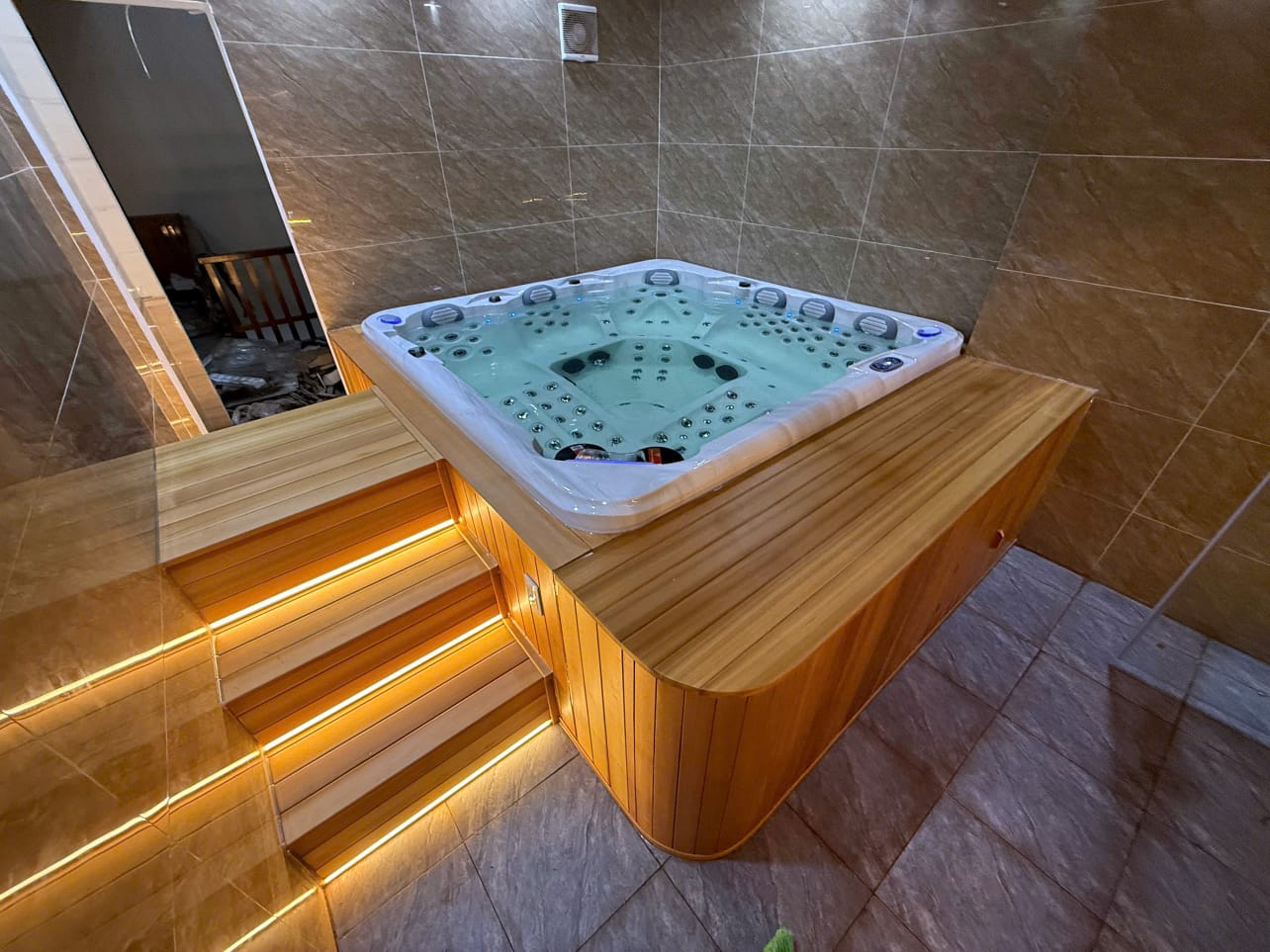 JY25M531-1 - 越南 - Bremen-T (1)