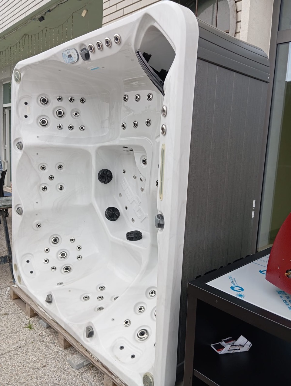 f7591fd3-1d8d-45dc-b0a2-9541f19c51aa